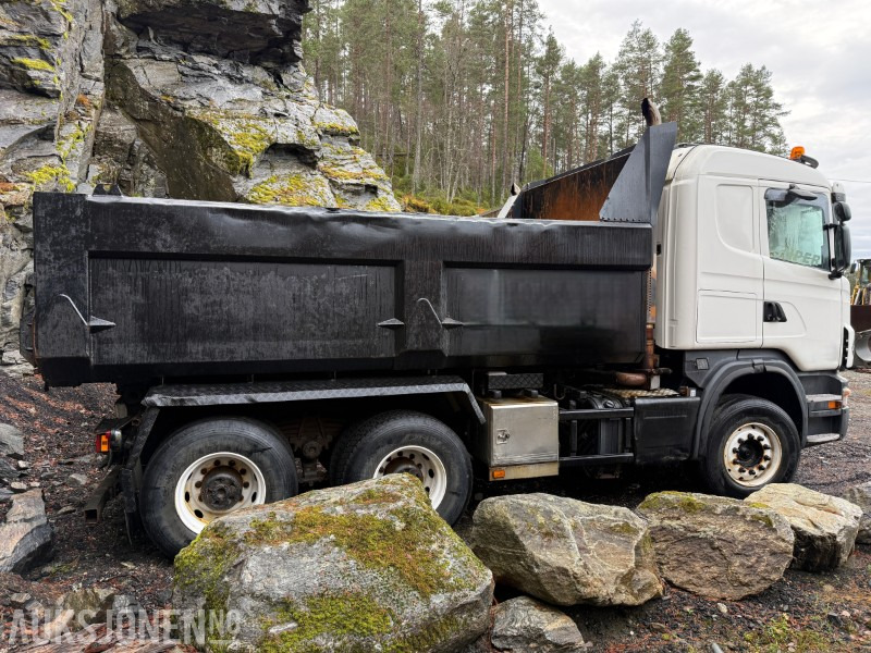 2009 Scania R500 CB 6X4 HHZ - Tippbil - Eu godkjent - Billenőplatós teherautó: 4 kép. 2009 Scania R500 CB 6X4 HHZ - Tippbil - Eu godkjent - Billenőplatós teherautó: 4 kép.