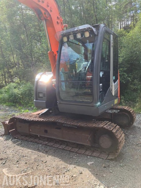 2010 Hitachi ZX 85 US -3 MVA FRI BELTEGRAVER - Kotrógép: 4 kép. 2010 Hitachi ZX 85 US -3 MVA FRI BELTEGRAVER - Kotrógép: 4 kép.