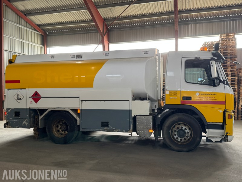 2010 Volvo FM 370 tankbil med 12000 liters tank - Tartályos teherautó: 4 kép. 2010 Volvo FM 370 tankbil med 12000 liters tank - Tartályos teherautó: 4 kép.