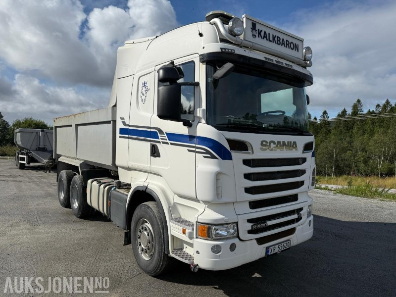 2011 Scania R620 6X4 Tippbil med 2005 Carnehl trippelkjerre - Billenőplatós teherautó: 2 kép. 2011 Scania R620 6X4 Tippbil med 2005 Carnehl trippelkjerre - Billenőplatós teherautó: 2 kép.