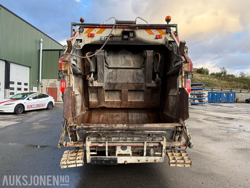 2011 Volvo FM330 6X2 Komprimatorbil 22M3 - Strøere - Baklaster - 353908KM - Szemetesautó: 4 kép. 2011 Volvo FM330 6X2 Komprimatorbil 22M3 - Strøere - Baklaster - 353908KM - Szemetesautó: 4 kép.