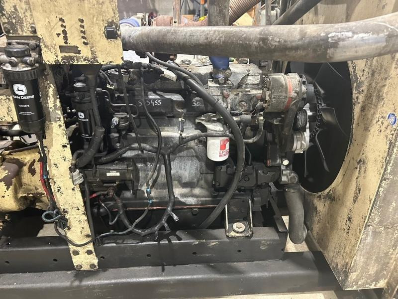 2012 Ingersoll 7/170 kompressor - Építőipari berendezések: 2 kép. 2012 Ingersoll 7/170 kompressor - Építőipari berendezések: 2 kép.