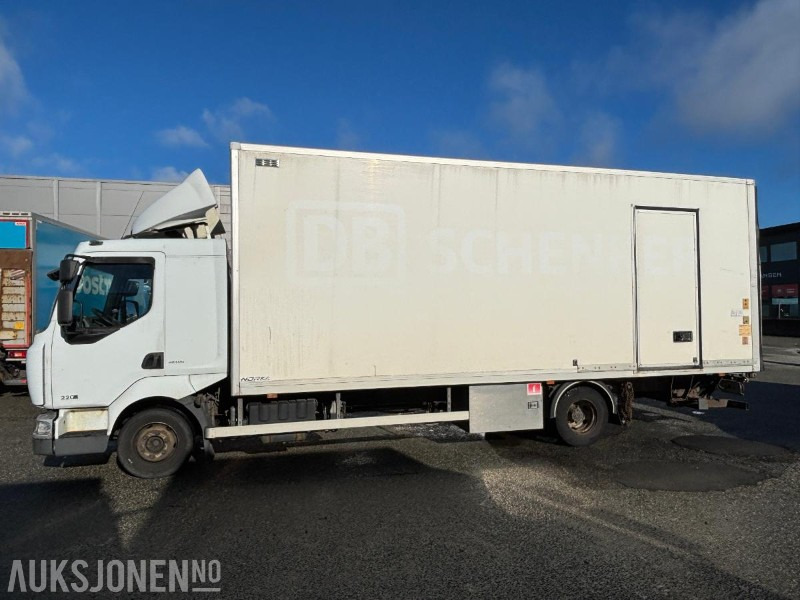 2012 Renault Skapbil 220 DXi Midlum - Dobozos felépítményű teherautó: 2 kép. 2012 Renault Skapbil 220 DXi Midlum - Dobozos felépítményű teherautó: 2 kép.
