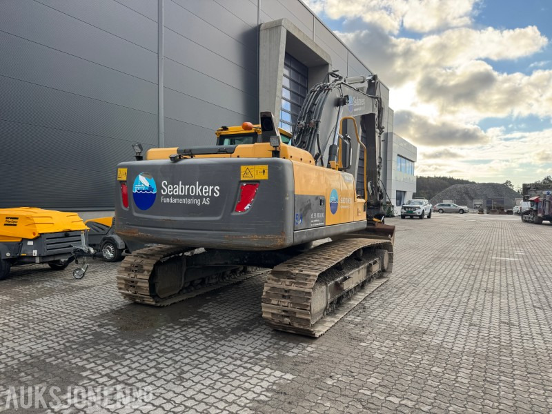 2012 Volvo EC220DL Beltegraver - Gravemaskin - Encon Tiltrotator - Kotrógép: 3 kép. 2012 Volvo EC220DL Beltegraver - Gravemaskin - Encon Tiltrotator - Kotrógép: 3 kép.
