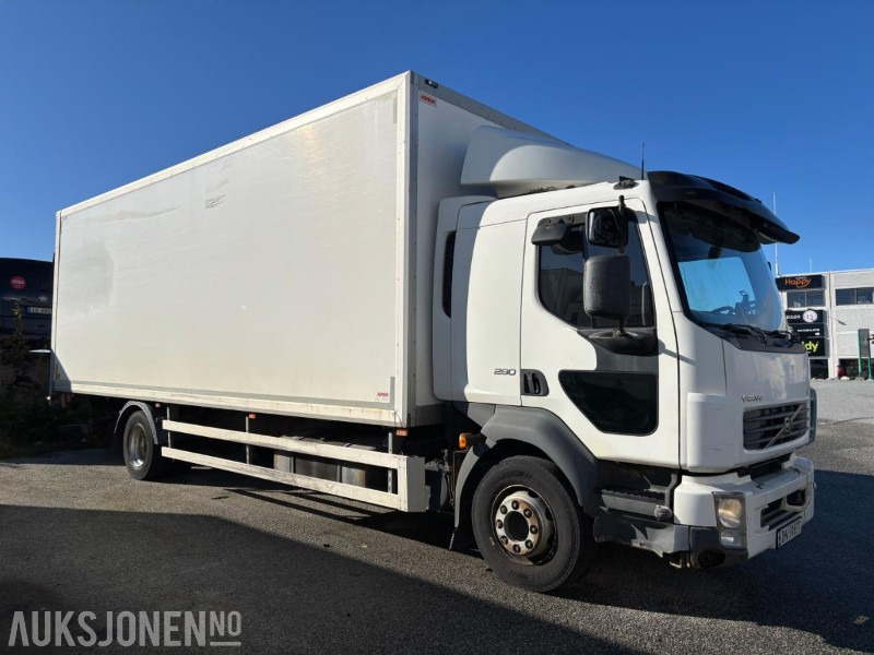 2012 Volvo FL-290 Skapbil med sideåpning og lakløft - Dobozos felépítményű teherautó: 5 kép. 2012 Volvo FL-290 Skapbil med sideåpning og lakløft - Dobozos felépítményű teherautó: 5 kép.