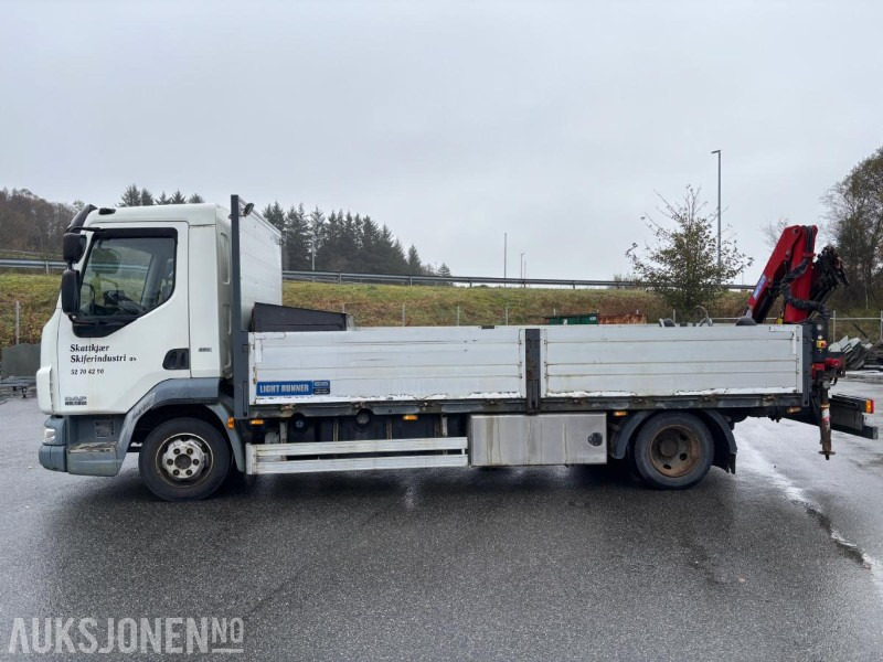 2013 DAF FALF45. HMF Handy 340 kran. 87686km - Darus autó: 2 kép. 2013 DAF FALF45. HMF Handy 340 kran. 87686km - Darus autó: 2 kép.