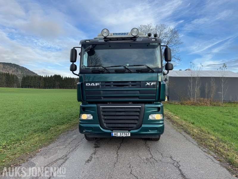 2013 DAF XF Tippbil - Billenőplatós teherautó: 2 kép. 2013 DAF XF Tippbil - Billenőplatós teherautó: 2 kép.