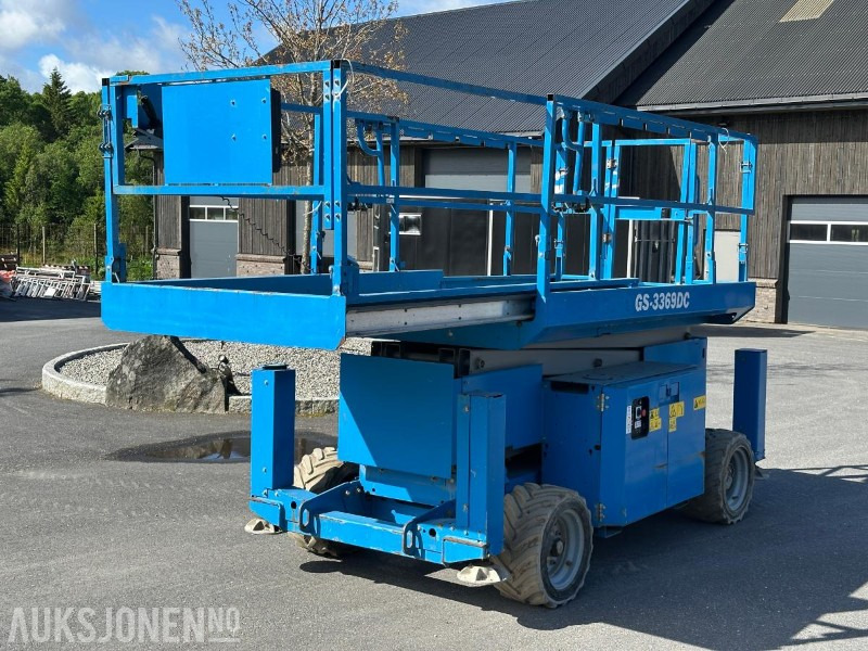 2013 Genie GS-3369DC - Terrenggående sakselift - Emelő: 1 kép. 2013 Genie GS-3369DC - Terrenggående sakselift - Emelő: 1 kép.