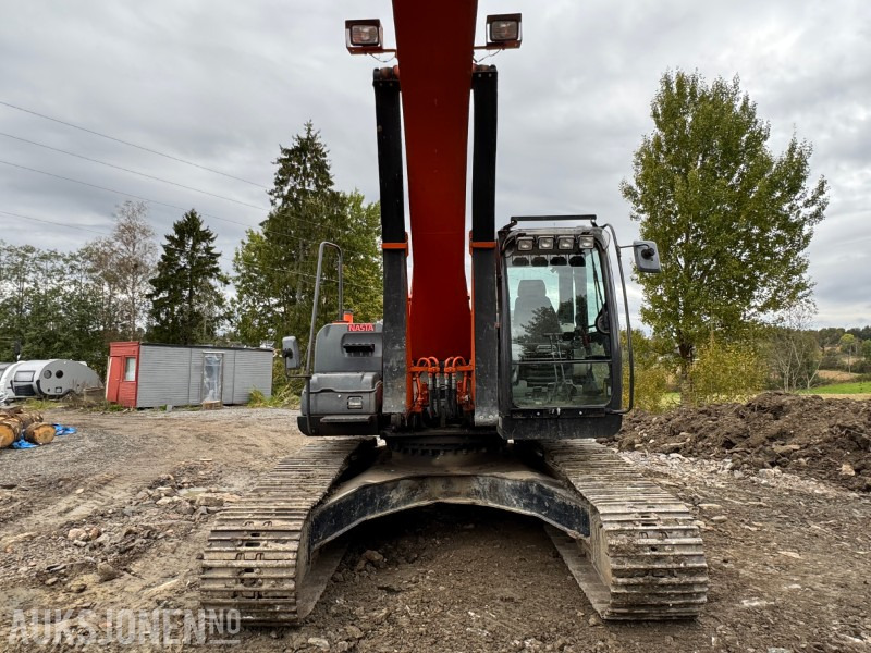 2013 Hitachi ZX250LC-5B – med Indexator tiltrotator,sorterings-/rivningsklype,pigghammer, 3 skuffer - Kotrógép: 4 kép. 2013 Hitachi ZX250LC-5B – med Indexator tiltrotator,sorterings-/rivningsklype,pigghammer, 3 skuffer - Kotrógép: 4 kép.