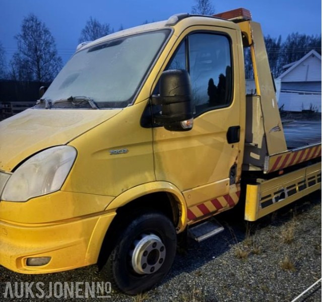 2013 Iveco Daily Bergingsbil Reparasjonsobjekt - Tűzoltóautó: 3 kép. 2013 Iveco Daily Bergingsbil Reparasjonsobjekt - Tűzoltóautó: 3 kép.