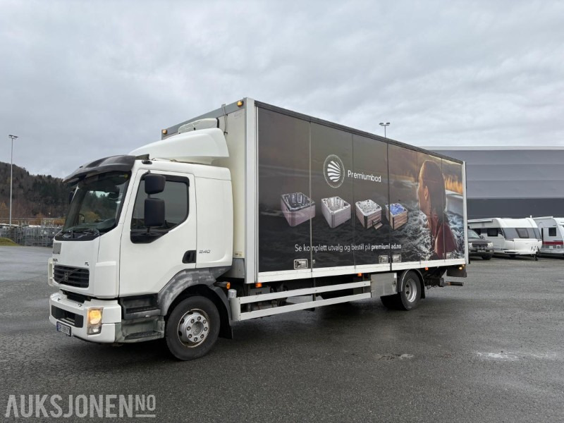 2013 Volvo FL-240 Nylig EU- Godkjent- Nye batteri / Vinterdekk Lav KM - Dobozos felépítményű teherautó: 1 kép. 2013 Volvo FL-240 Nylig EU- Godkjent- Nye batteri / Vinterdekk Lav KM - Dobozos felépítményű teherautó: 1 kép.