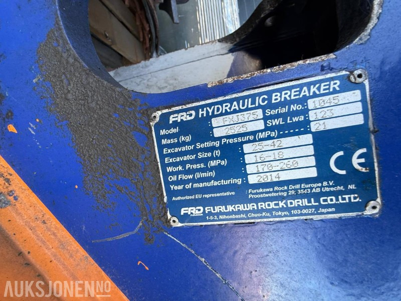 2014 Furukawa FXJ-375 dele-hammer - Építőipari berendezések: 3 kép. 2014 Furukawa FXJ-375 dele-hammer - Építőipari berendezések: 3 kép.