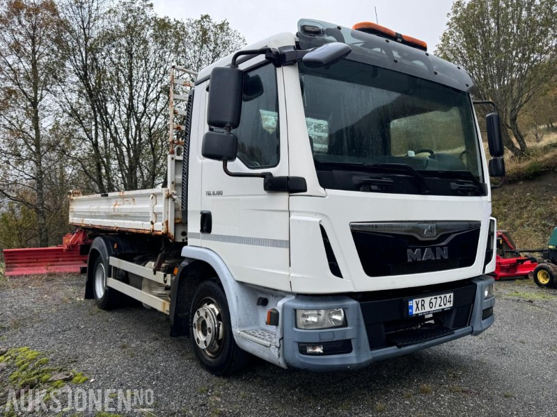 2014 MAN TGL 8.180 Tippbil - Treveistipp - Euro 6 - Gått 150.000 km - Nylig EU godkjent - Billenőplatós teherautó: 3 kép. 2014 MAN TGL 8.180 Tippbil - Treveistipp - Euro 6 - Gått 150.000 km - Nylig EU godkjent - Billenőplatós teherautó: 3 kép.
