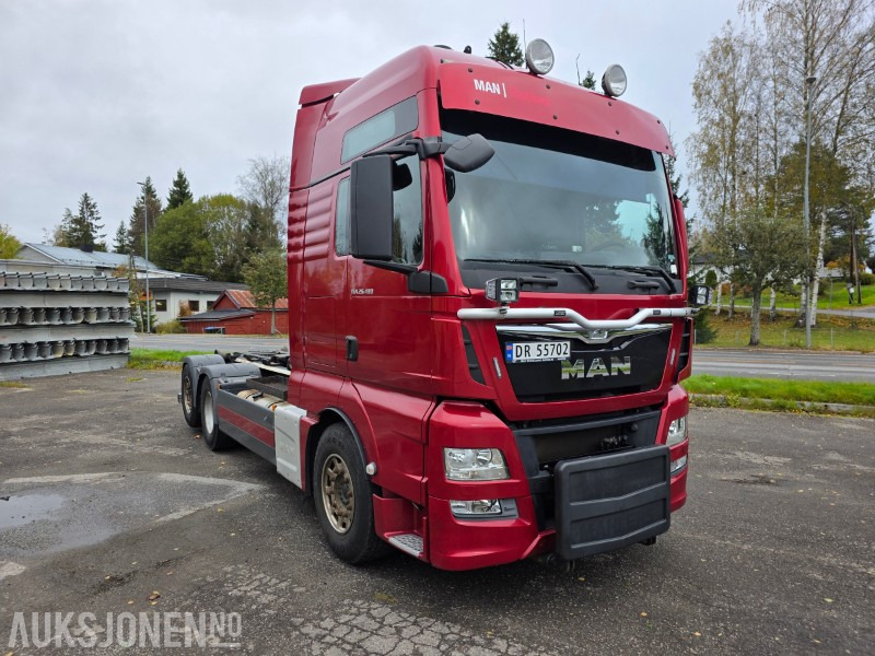 2014 MAN TGX 26.480 6X2-4 BL 18 T krok leveres med ny EU - Horgos rakodó teherautó: 2 kép. 2014 MAN TGX 26.480 6X2-4 BL 18 T krok leveres med ny EU - Horgos rakodó teherautó: 2 kép.