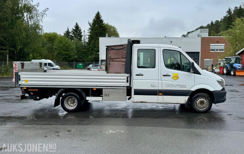 2014 Mercedes-Benz Sprinter 516 CDI planbil, 5-tonn, dobbelkabin, bakløft, lysbjelke - Platós teherautó: 4 kép. 2014 Mercedes-Benz Sprinter 516 CDI planbil, 5-tonn, dobbelkabin, bakløft, lysbjelke - Platós teherautó: 4 kép.