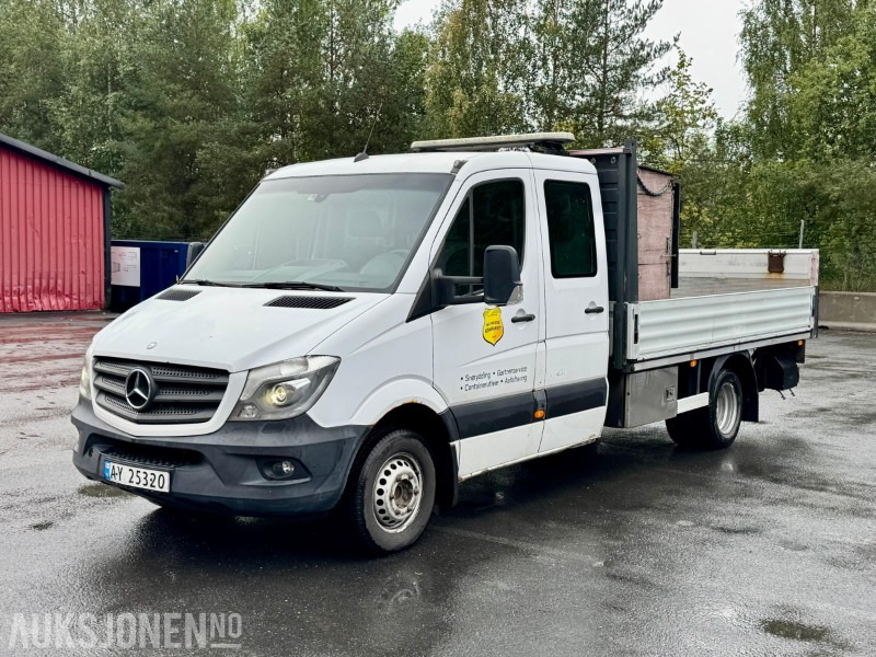 2014 Mercedes-Benz Sprinter 516 CDI planbil, 5-tonn, dobbelkabin, bakløft, lysbjelke - Platós teherautó: 1 kép. 2014 Mercedes-Benz Sprinter 516 CDI planbil, 5-tonn, dobbelkabin, bakløft, lysbjelke - Platós teherautó: 1 kép.