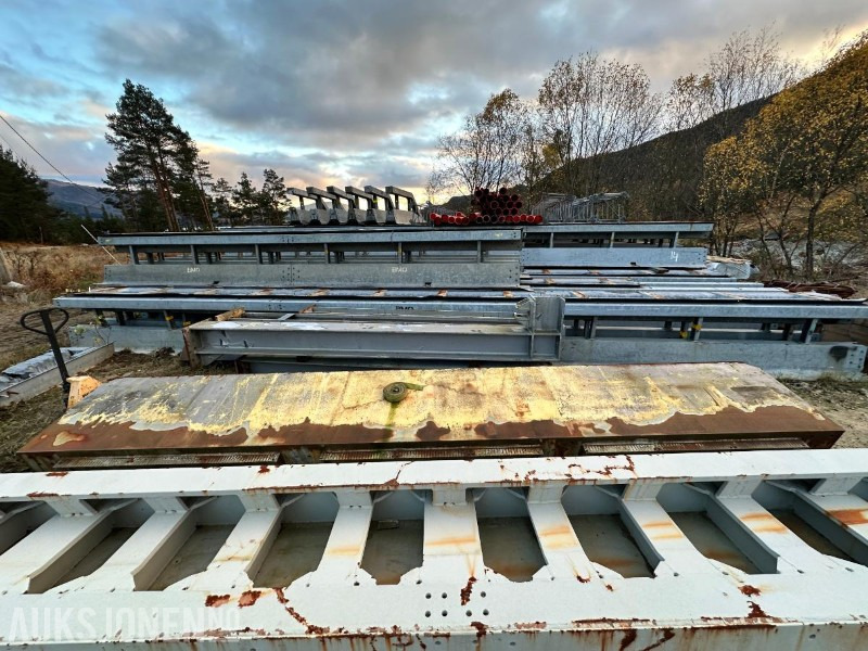 2014 Varioguard Tungsikring - komplett parti 161 rette elementer + 6 endeelementer - Építőipari berendezések: 5 kép. 2014 Varioguard Tungsikring - komplett parti 161 rette elementer + 6 endeelementer - Építőipari berendezések: 5 kép.