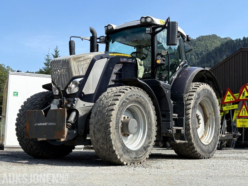 2015 Fendt 828 Vario - 2 sett hjul - EU ok 30.04.27 - fabrikkny motor - serviceavtale - Traktor: 1 kép. 2015 Fendt 828 Vario - 2 sett hjul - EU ok 30.04.27 - fabrikkny motor - serviceavtale - Traktor: 1 kép.