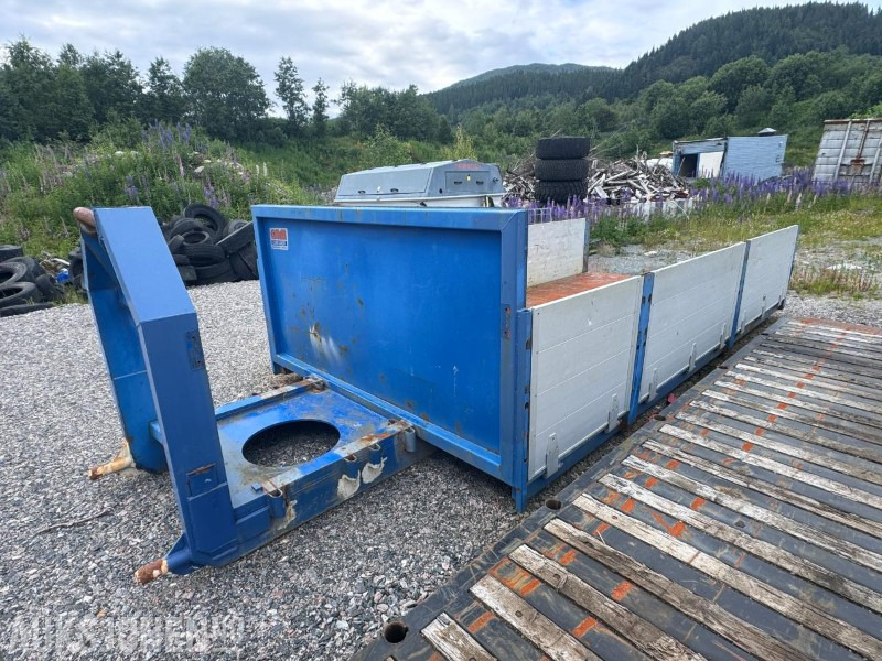 2015 GMM Kranflak på krokløftramme med Aluminiumskarmer - Multiliftes konténer: 3 kép. 2015 GMM Kranflak på krokløftramme med Aluminiumskarmer - Multiliftes konténer: 3 kép.