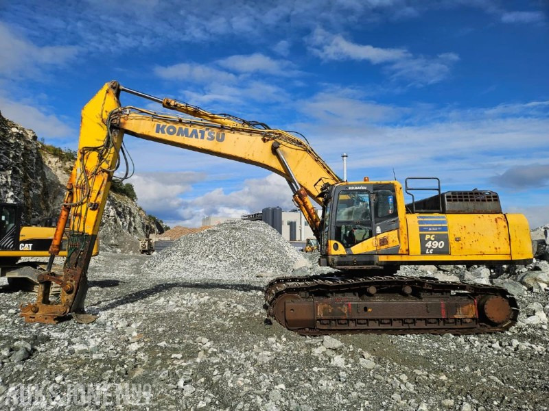 2015 Komatsu PC490LC-10 Gravemaskin - Graveskuff - HK - 11984T - Kotrógép: 1 kép. 2015 Komatsu PC490LC-10 Gravemaskin - Graveskuff - HK - 11984T - Kotrógép: 1 kép.