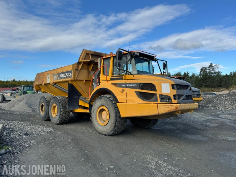 2015 Volvo A30G dumper – full servicehistorikk, Sentralsmøring, 8706 t – klar for levering - Dömper: 2 kép. 2015 Volvo A30G dumper – full servicehistorikk, Sentralsmøring, 8706 t – klar for levering - Dömper: 2 kép.