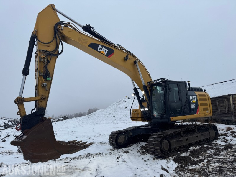 2016 Cat 330FL GRAVEMASKIN, GPS, TILTROTATOR, 2 SKUFFER +++ - Lánctalpas kotró: 1 kép. 2016 Cat 330FL GRAVEMASKIN, GPS, TILTROTATOR, 2 SKUFFER +++ - Lánctalpas kotró: 1 kép.