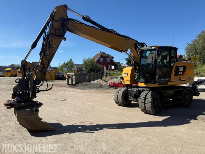 2016 Cat M316F HJULGRAVER MASKINSTYRING SMP ROTOTILT SERVICEHISTORIKK SENTRALSMØRING. - Kotrógép: 1 kép. 2016 Cat M316F HJULGRAVER MASKINSTYRING SMP ROTOTILT SERVICEHISTORIKK SENTRALSMØRING. - Kotrógép: 1 kép.