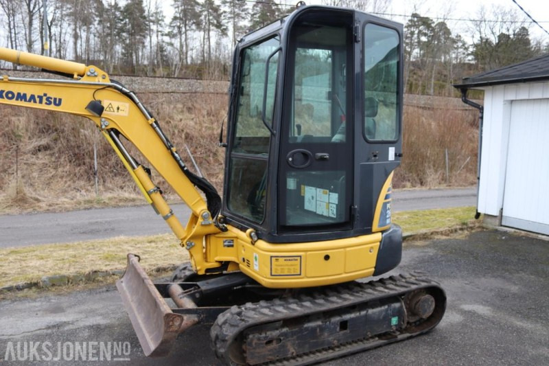 2016 Komatsu PC26MR minigraver m/2 skuffer. - Minikotró: 5 kép. 2016 Komatsu PC26MR minigraver m/2 skuffer. - Minikotró: 5 kép.