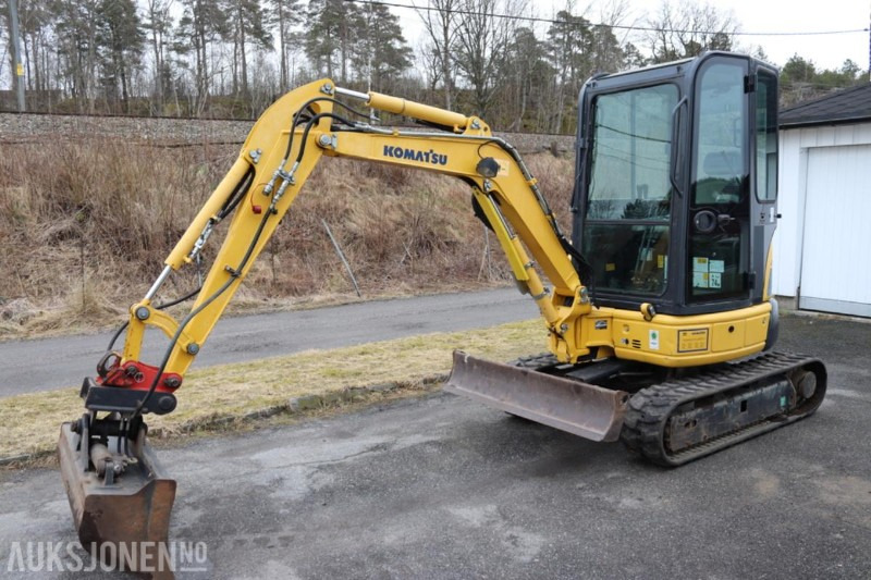2016 Komatsu PC26MR minigraver m/2 skuffer. - Minikotró: 1 kép. 2016 Komatsu PC26MR minigraver m/2 skuffer. - Minikotró: 1 kép.