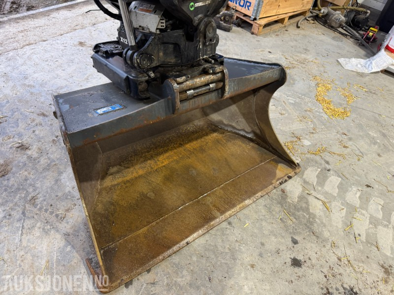 Minikotró 2016 Mecalac 8MCR-T4 gravemaskin: 18 kép. Minikotró 2016 Mecalac 8MCR-T4 gravemaskin: 18 kép.