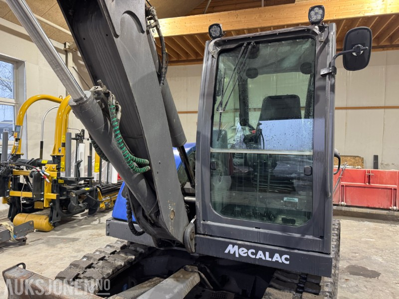 Minikotró 2016 Mecalac 8MCR-T4 gravemaskin: 12 kép. Minikotró 2016 Mecalac 8MCR-T4 gravemaskin: 12 kép.