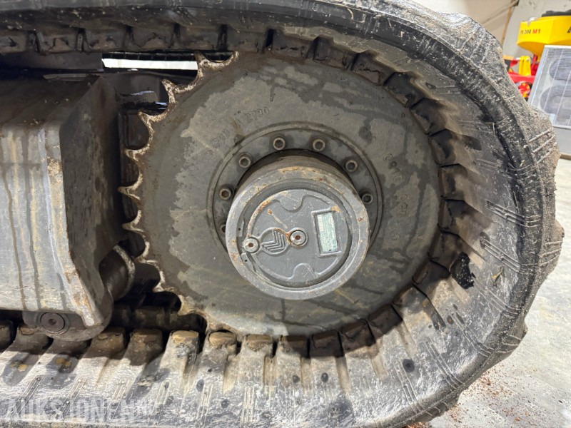 Minikotró 2016 Mecalac 8MCR-T4 gravemaskin: 10 kép. Minikotró 2016 Mecalac 8MCR-T4 gravemaskin: 10 kép.