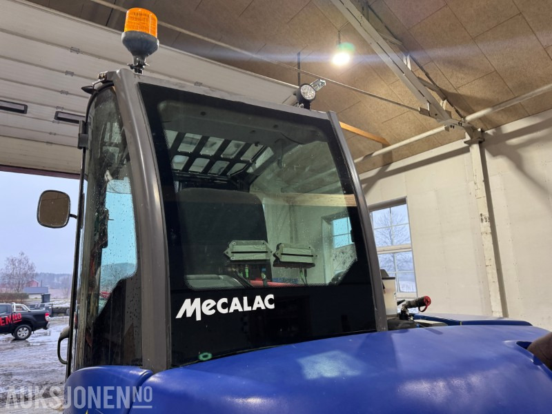 Minikotró 2016 Mecalac 8MCR-T4 gravemaskin: 9 kép. Minikotró 2016 Mecalac 8MCR-T4 gravemaskin: 9 kép.