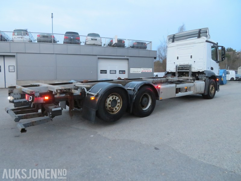 2016 Mercedes-Benz ANTOS 2535, kun 72109 km, automat, multiratt, ryggekamera, - Cserefelépítményes teherautó: 4 kép. 2016 Mercedes-Benz ANTOS 2535, kun 72109 km, automat, multiratt, ryggekamera, - Cserefelépítményes teherautó: 4 kép.