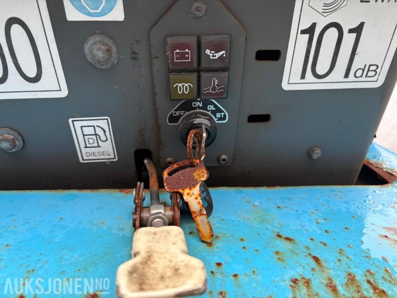 Dömper 2016 Messersi TCH R812D minidumper: 9 kép. Dömper 2016 Messersi TCH R812D minidumper: 9 kép.