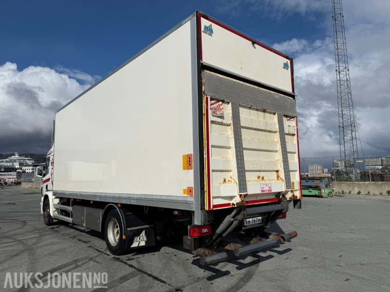 2016 Scania P320 4x2 skapbil - kjøl/frys - bakløft - Dobozos felépítményű teherautó: 5 kép. 2016 Scania P320 4x2 skapbil - kjøl/frys - bakløft - Dobozos felépítményű teherautó: 5 kép.