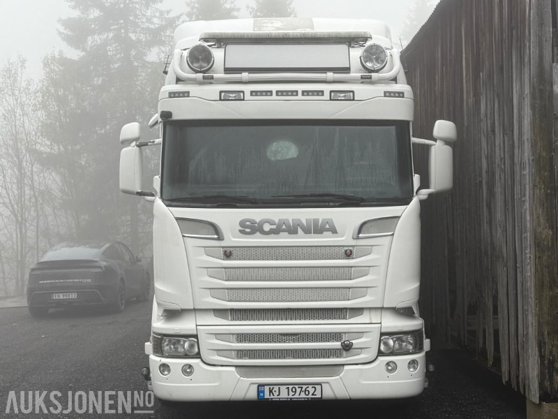 2016 Scania R 520 EURO 6T med bakmontert Palfingerkran - Darus autó: 2 kép. 2016 Scania R 520 EURO 6T med bakmontert Palfingerkran - Darus autó: 2 kép.