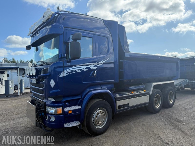 2016 Scania R730 6X4 Euro6 TIPPBIL M/ NOR SLEP HENGER BRØYTERIGGET NYLIG EU GODKJENT. - Billenőplatós teherautó: 5 kép. 2016 Scania R730 6X4 Euro6 TIPPBIL M/ NOR SLEP HENGER BRØYTERIGGET NYLIG EU GODKJENT. - Billenőplatós teherautó: 5 kép.