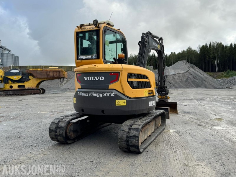 2016 Volvo ecr58d beltegraver 4301t, tiltrotator, pusseskuff,steinskuff - Minikotró: 4 kép. 2016 Volvo ecr58d beltegraver 4301t, tiltrotator, pusseskuff,steinskuff - Minikotró: 4 kép.