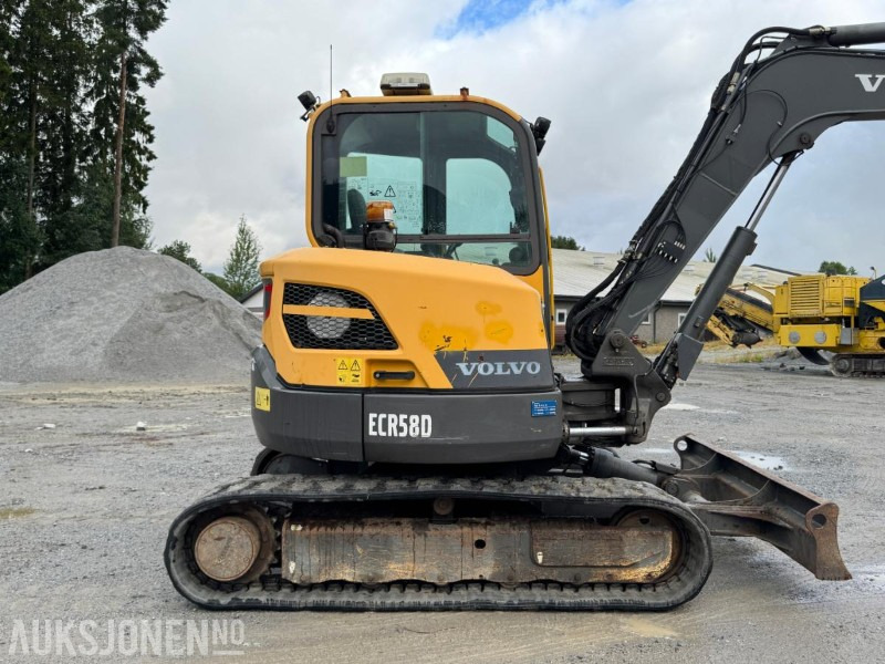 2016 Volvo ecr58d beltegraver 4301t, tiltrotator, pusseskuff,steinskuff - Minikotró: 3 kép. 2016 Volvo ecr58d beltegraver 4301t, tiltrotator, pusseskuff,steinskuff - Minikotró: 3 kép.