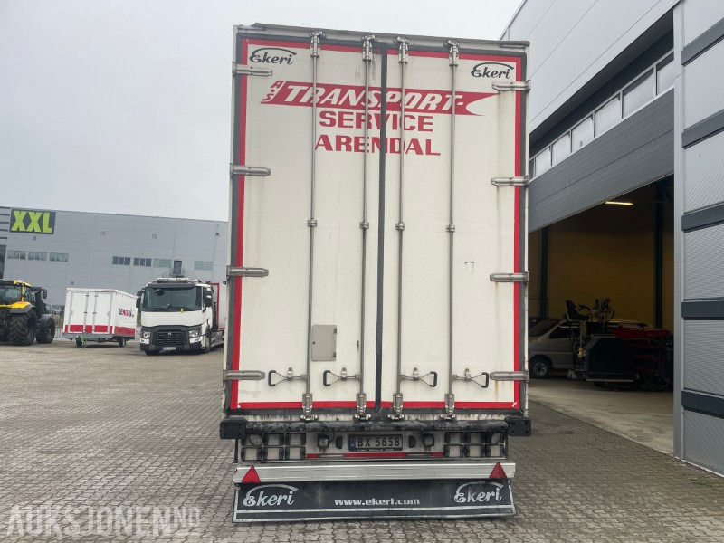 2017 Ekeri Skaphenger 3 akslet m/full sideåpning - Pótkocsi dobozos: 3 kép. 2017 Ekeri Skaphenger 3 akslet m/full sideåpning - Pótkocsi dobozos: 3 kép.
