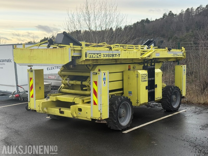 2017 MEC 3392RT-T sakselift – 10 m – 1 200 kg – Rep.objekt - Emelő: 1 kép. 2017 MEC 3392RT-T sakselift – 10 m – 1 200 kg – Rep.objekt - Emelő: 1 kép.