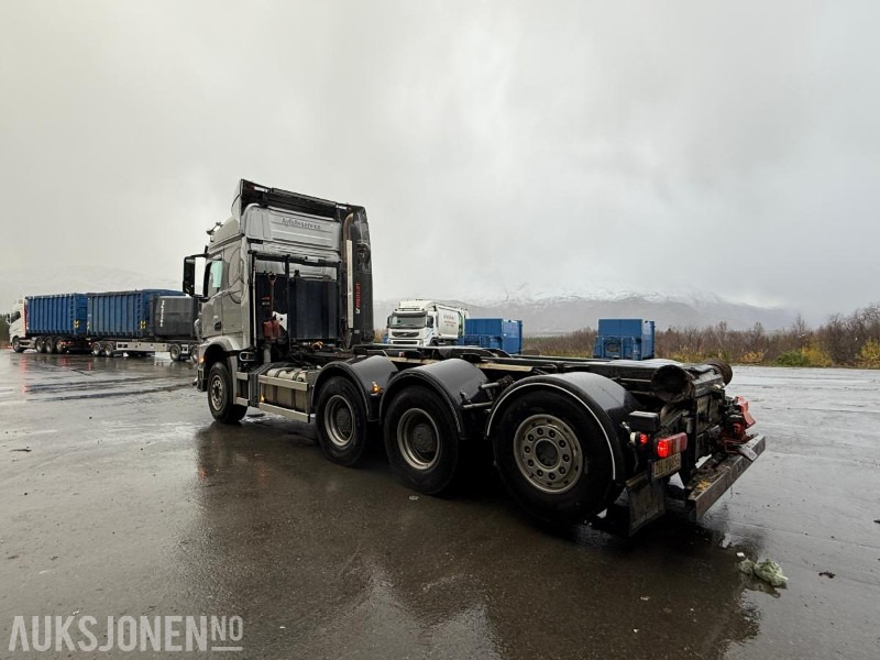2017 Mercedes-Benz AROCS 3258 Krokbil 8X4 - Hiab 22T - Påkostet - export - 330000KM - Horgos rakodó teherautó: 3 kép. 2017 Mercedes-Benz AROCS 3258 Krokbil 8X4 - Hiab 22T - Påkostet - export - 330000KM - Horgos rakodó teherautó: 3 kép.