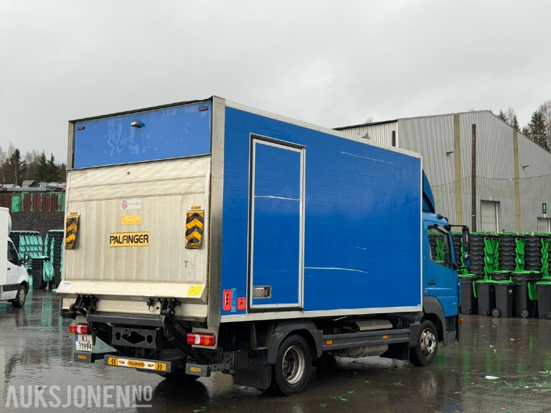 2017 Mercedes-Benz ATEGO 818 L skapbil | Palfinger lift | Ulefoss skap - Dobozos felépítményű teherautó: 5 kép. 2017 Mercedes-Benz ATEGO 818 L skapbil | Palfinger lift | Ulefoss skap - Dobozos felépítményű teherautó: 5 kép.