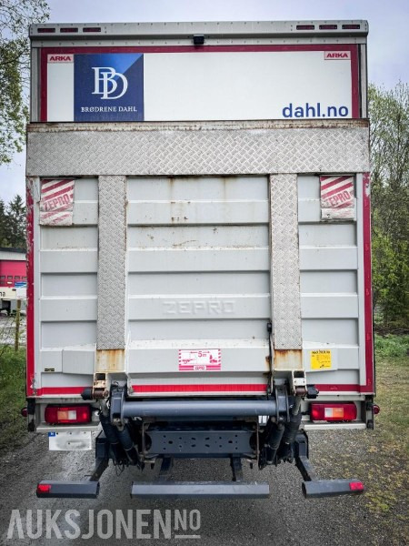 2017 Volvo FE - 320 - Distribusjons lastebil med bakløft - Gått kun 264.000 km - Dobozos felépítményű teherautó: 5 kép. 2017 Volvo FE - 320 - Distribusjons lastebil med bakløft - Gått kun 264.000 km - Dobozos felépítményű teherautó: 5 kép.