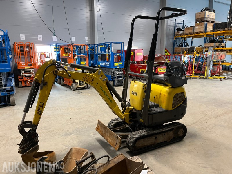 2017 Wacker Neuson 803 WN803DP Minigraver - 3 Skuffer - Kotrógép: 1 kép. 2017 Wacker Neuson 803 WN803DP Minigraver - 3 Skuffer - Kotrógép: 1 kép.