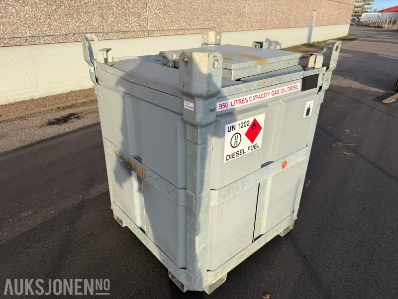 2018 Dieseltank 950 liter Trailer Engineering UN-godkjent - Építőipari berendezések: 2 kép. 2018 Dieseltank 950 liter Trailer Engineering UN-godkjent - Építőipari berendezések: 2 kép.