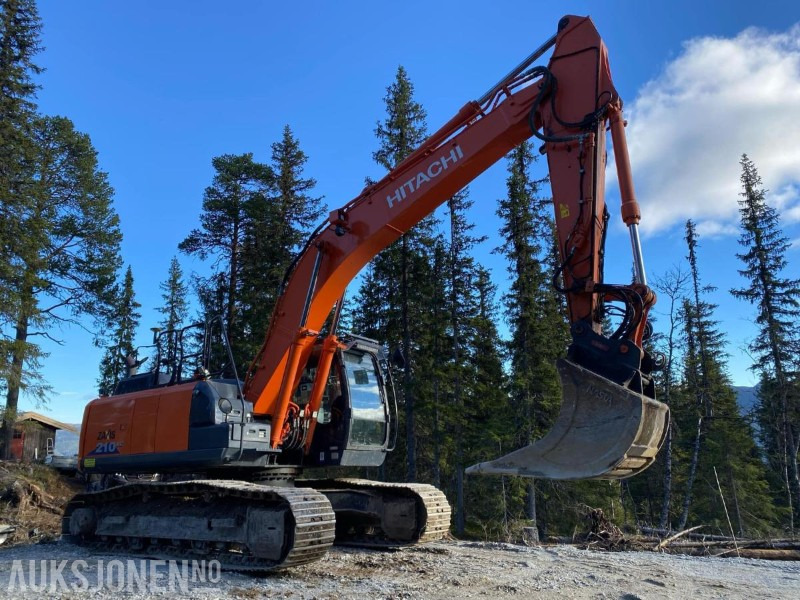 2018 Hitachi ZX210 LC-6/Rototilt/OilQuick/Leica GPS/Kamera/LED - Kotrógép: 3 kép. 2018 Hitachi ZX210 LC-6/Rototilt/OilQuick/Leica GPS/Kamera/LED - Kotrógép: 3 kép.