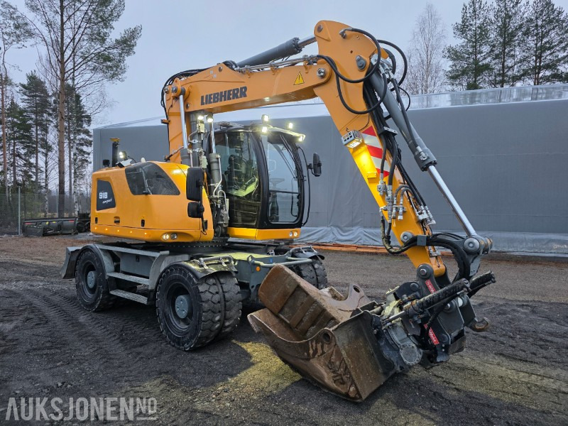 2018 Liebherr A918 compact litronic hjulgraver 18 T - Gumikerekes kotró: 4 kép. 2018 Liebherr A918 compact litronic hjulgraver 18 T - Gumikerekes kotró: 4 kép.