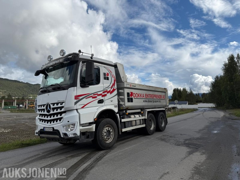 2018 Mercedes-Benz Arocs 2658 Euro 6 - Billenőplatós teherautó: 1 kép. 2018 Mercedes-Benz Arocs 2658 Euro 6 - Billenőplatós teherautó: 1 kép.